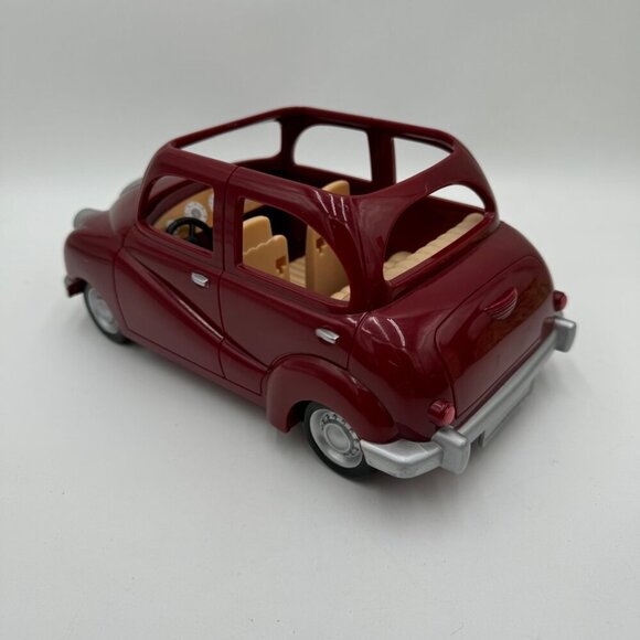 Calico Critters Sylvanian Families Cherry Red Cruiser Epoch Car - Picture 4 of 12